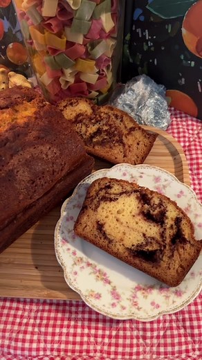 Delicious Homemade Cinnamon Cake Recipe