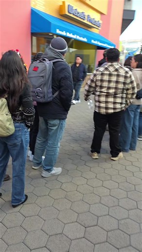 🫠 | universal studios hollywood line december 27