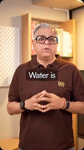 90K views · 638 reactions | Did you know you’re drinking plastic with your water? Today, microplastics are everywhere, and it’s time to take action! Here’s what you can do: - Filter your water as soon as possible. - Ditch plastic bottles and containers. - Switch to glass or stainless steel. Your health is worth it! | Prashant Desai | Facebook