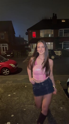 When post graduates come back for the uni socials🩷🪩 #social #uni #bratz #barbie #cheer