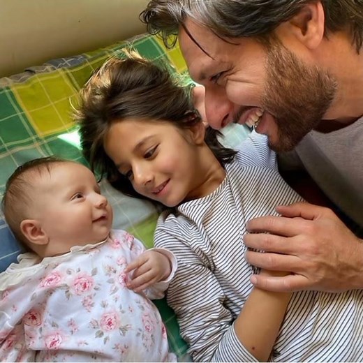 Shahid Afridi & his wife Nadia celebrating their 20th wedding anniversary / Nadia Afridi