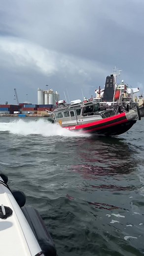 Diving into action when every second counts. The Broward Sheriff’s Office Department of Fire Rescue and Emergency Services marine unit is always ready to brave the waves and flames, ensuring safety on land and sea. #heroesofthedeep #heroes #firerescuemarine