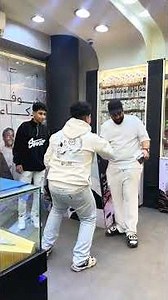 أرقص تكسب أيفون😂