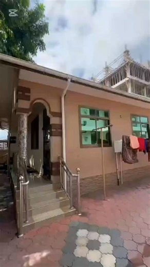 Dalali kinondoni Nasser on Instagram: "DATE. 19. /. 12. /. 2025 HOUSE APARTMENT FOR RENT AREA. SINZA ASKING PRICE LAKI. 535 PER MONTH TERM OF PAYMENT 6 MONTHS ---------------------------------------------------------------------------------------------------------------------------------- HOUSE IS ONE BEDROOM SELF CONTAINER. ***. SITTING ROOM. ***. KITCHEN. ***. TILES. ***. GYPSUM. ***. ALUMINUM WINDOWS. ***. PARVING BLOCK. ***. LUKU YAKO. ***. WATER AVAILABLE. ***. CAR PARKING SPACE. ***. FENCE