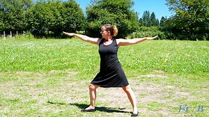 5 Minute Yoga In a Dress - E/TS