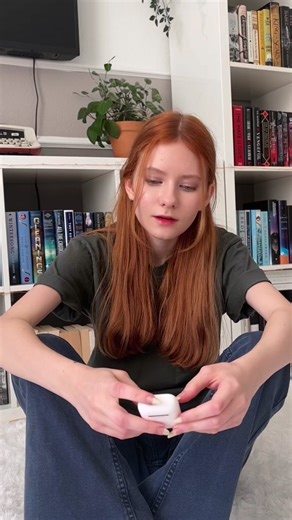 Is your rage cold or burning?🧸 “Bears & Wolves” by Lilith Max is out now! Listen to it on all major music platforms 🖤 #skit #femalerage #bearsandwolves #manorbear #womenpower