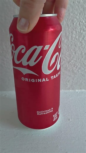 Day 9 | Coke #satisfying #asmr #soda #coke