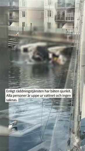 Här sjunker båten i Smögen.
