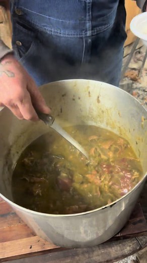 What we cooked today? #cookingwithcajun #cacestbonseasoning #voodooseasoning #cajuninthemountains #whatwecookedtoday #arkansas #foodtok #cajunclassic #louisiana #onepotmeals #mfnconebread #mcwarepots #soulfood