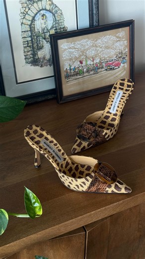 Carly Rivlin on Instagram: "On today’s episode of who gave me adult money and free will"