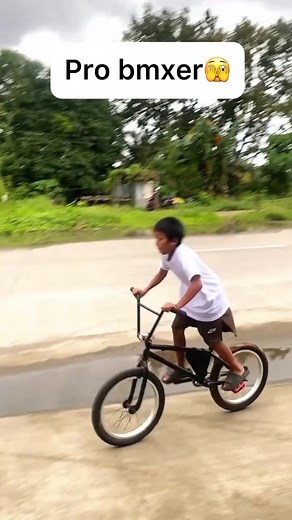 18K views · 89 reactions | Magic trick technique bmx﫣略 #bmx #stylishbmx #magictrick #fypシ #fypreels #fblifestyle #reelsvideoシ | Stylish Bmx | Facebook