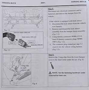 OEM Trailer Hitch on Rav4 Limited Edition w/ Tech...