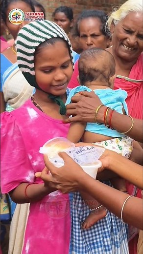 Helping for poor people 💯🙏 Poverty in india | Helping video | Garib ki madad | Food donation #shorts