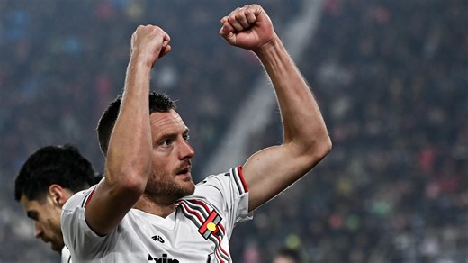 ‘The perfect fit’ – Jamie Vardy ‘enchants’ in Serie A as he equals Chelsea icon’s 21-year record