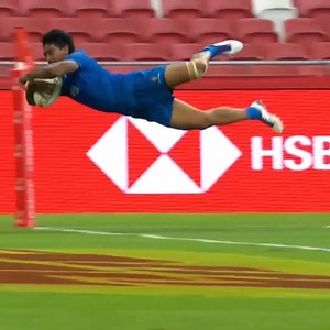 Introducing the No-Look Dive finish ©️ Manu Samoa are having fun on their return to the big stage #HSBC7s | #Singapore7s | World Rugby Sevens