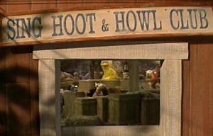 Sing, Hoot and Howl With The Sesame Street Animals