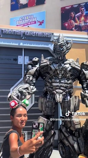 Transformers Megatron Gift Experience at Universal Studios