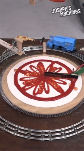 The Automatic Pizza Machine 🍕⚙️ #reels #machine #pizza #italy #fblifestyle | Lionfield