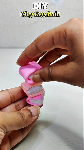 1.8K views · 4 comments | DIY Clay Keychain  Clay Books | Books Keychain #reelsviralシ #reelsfbシ #diy | Hira's Art & Craft | Facebook