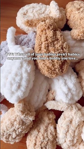 Finger knitting / chunky knit Marley duck plushie