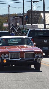 John Clay Wolfe Show hosted 2nd annual Rattle & Roll car show is in full swing! 100s of classic cars, old trucks taking over little Walnut Springs Texas today. Stay tuned #Samspace81 #fblifestyle #carshow #rattleandrollcarshow #johnclaywolfeshow #showmethevin | Samspace81