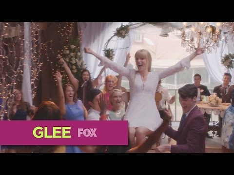 GLEE - Hey Ya! (Full Performance) HD
