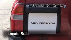 Rear Turn Signal Replacement on a 2003 Chevrolet Tracker 2.0L 4 Cyl. (4 Door)