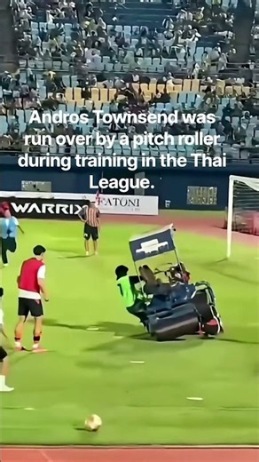 Andros Townsend was run over by a pitch roller during training in the Thai League. #Andros Townsend
