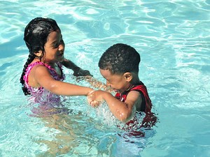 Swimming Pool Safety Tips for July 4th