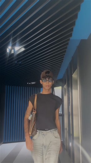 53 reactions · 7 comments | Hellooooooo | Thanwayotha Chris | Facebook