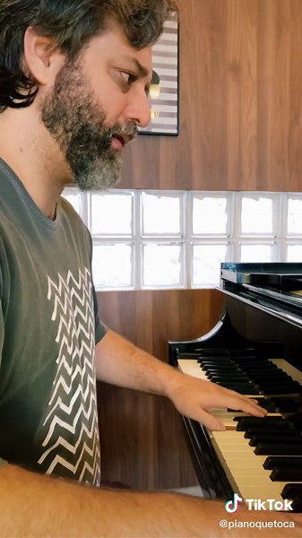 Blue Bird Piano Cover from Naruto - Pianista Toca bluebird de Naruto