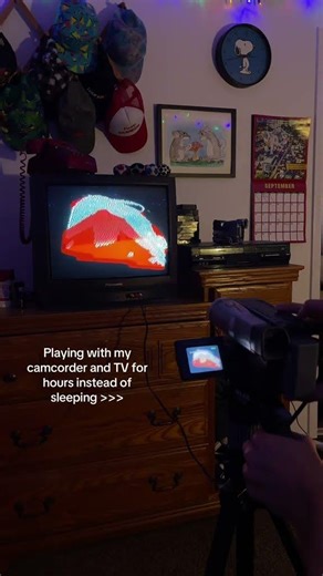 Follow for more camera experiments! #digitnow #camcorder#handycam #retro #tapeless #camera