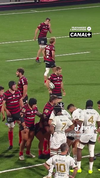 Le point fort des Toulousains ? Leur polyvalence 🤩 Cyril Baille, pilier à jouer talonneur tandis que Léo Banos, deuxième ligne s’est placé au centre ! #rugby #sports #top14 #toulouse