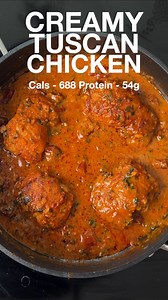 Creamy Tuscan Chicken | Ep. 5 of EASY WEEKNIGHT DINNERS 🥘 One pan, fuss free and ready in under 30 minutes 👌 SAVE this recipe for later 🫶🫶 Here’s your shopping list 👇👇 4 chicken thighs Salt and pepper, to taste. Tbsp of cornflour. Tbsp of sun-dried tomato oil. Tsp of butter. 1 shallot - finely chopped. 3 cloves of garlic crushed. Tsp of smoked paprika. 1/2 tbsp of italian herbs. Pinch of chilli flakes. Tbsp of tomato paste 100ml of Elmlea single light cream. 150ml of chicken stock. And han