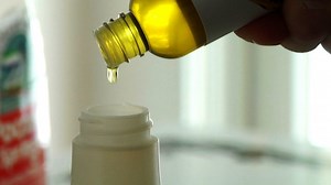 How to Use Aromatherapy’s Essential Oils to Improve Your Life