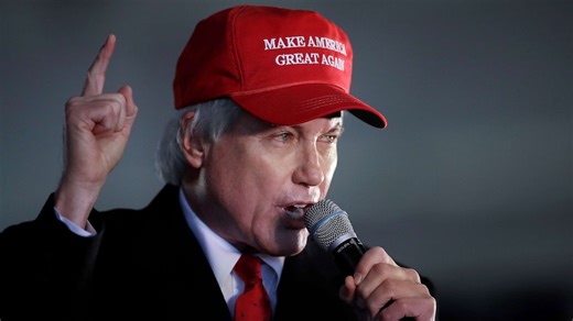 Georgia judge rules Kenneth Chesebro, Sidney Powell cases to be separated from Trump