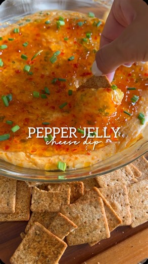 Pepper Jelly Cheese Dip! #dip #easyrecipes #yum | Britney