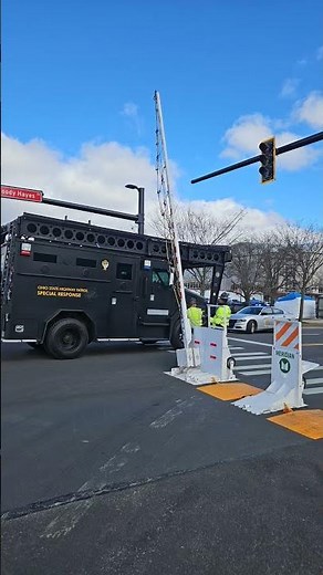 Armored Truck Through Beam Gate