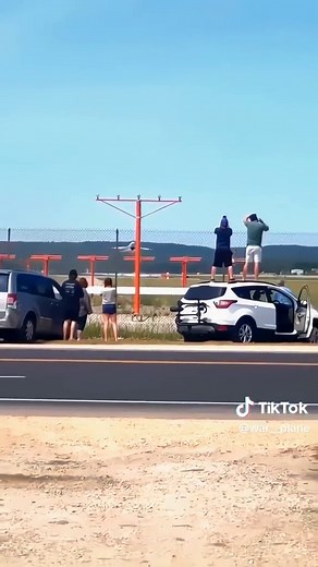 Modern War Aircraft: Fighter Planes and Naval Warfare