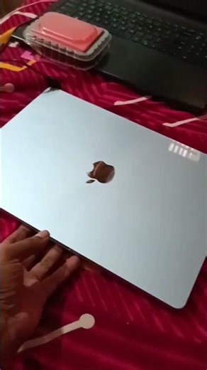 MacBook M4 Hinge Issue 😳 Is This a Design Flaw by Apple?