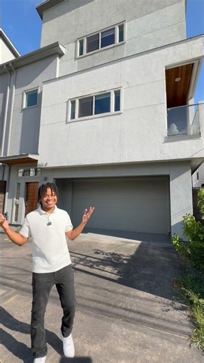 Modern townhouse for sale in Houston Texas #htxrealtor #homebuying #fha #modernliving