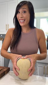 3 Simple Tips for Picking Ripe and Sweet Cantaloupe