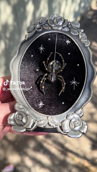 How to Create Beaded Spider Art with Agate and Crystals