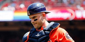 Halos acquire catcher Stassi from Astros