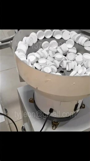 Automatic Assembling Machine for Child-Resistant Closure (CRC) /Push Down and Turn Closure Cap