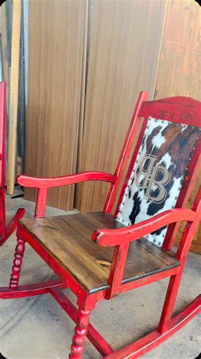 18 reactions | Rocking to the BEAT! #upholsteredrockingchairs #westernrockingchair | LOREC Ranch - Western Furniture - Rustic Decor | Facebook