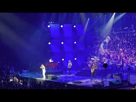 Faithfully - Journey live in concert ALLSTATE ARENA, Rosemont (Chicago) 5/2/22 with intro