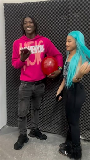 THE MIXIEST ONE1️⃣🏁..! | I tried shooting my shot at @divinelynnx and im about to start ordering my jeans in size 42😂 | Instagram