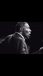 A rare video of Howlin’ Wolf performing “Howlin’ For My Darlin’” in Warsaw, Poland, 1964 | Blues Compartido