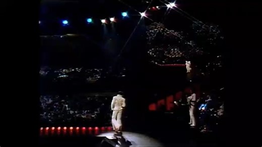 L'08 APRILE 1960 la RCA pubblica l'albun "Elvis Is Back!" in cui, tra le canzoni, troviamo anche "Fever". La ascoltiamo in questa versione tratta dal concerto del nostro ELVIS🎸 del 12 Gennaio 1973 alle Hawaii. 🤩 #elvis | Grazie Elvis Official Fans Club - Italy